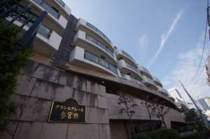 グランエクレール参宮橋外観