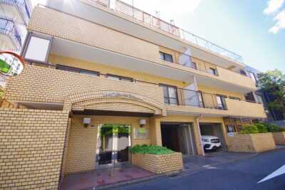 ライオンズマンション原宿　外観2