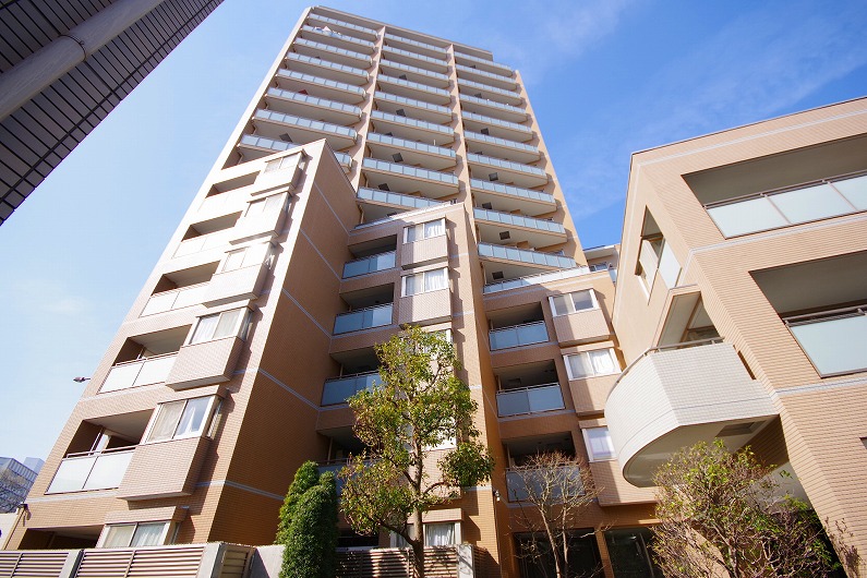 渋谷神山町レジデンス_外観キャッチ