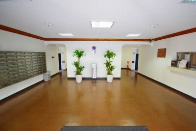 秀和代々木レジデンス　外観4