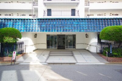 秀和代々木レジデンス　外観2